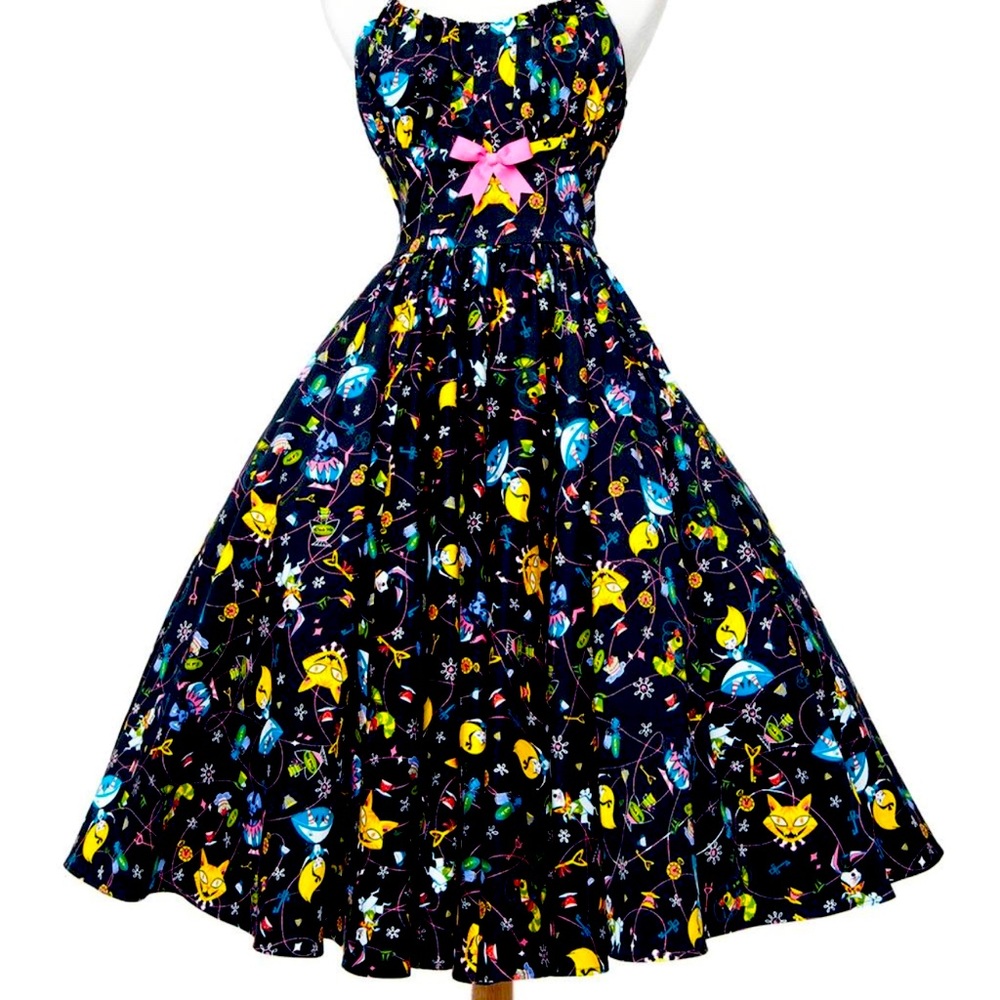 Alice in wonderland Ella